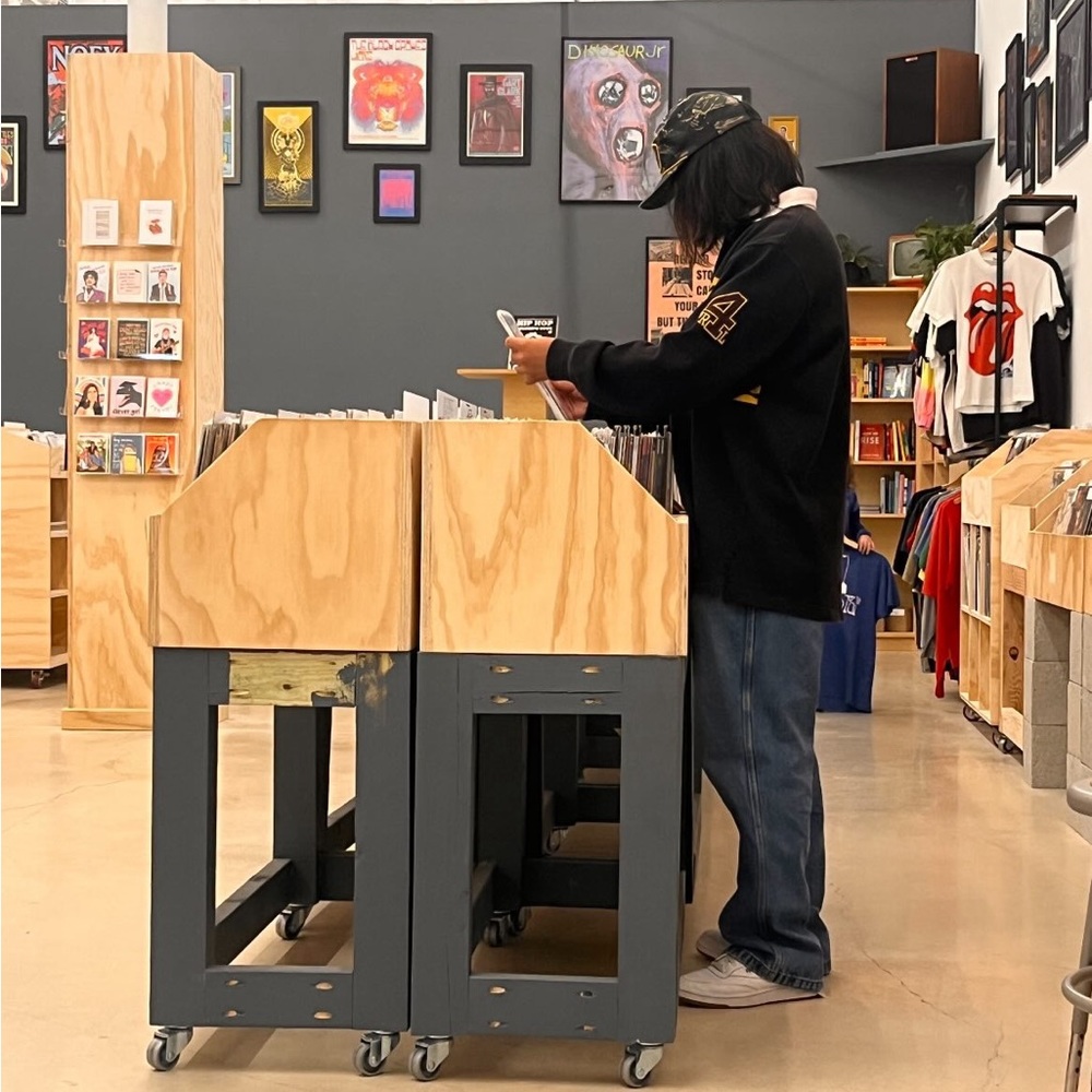 Meet your Posher, Santino